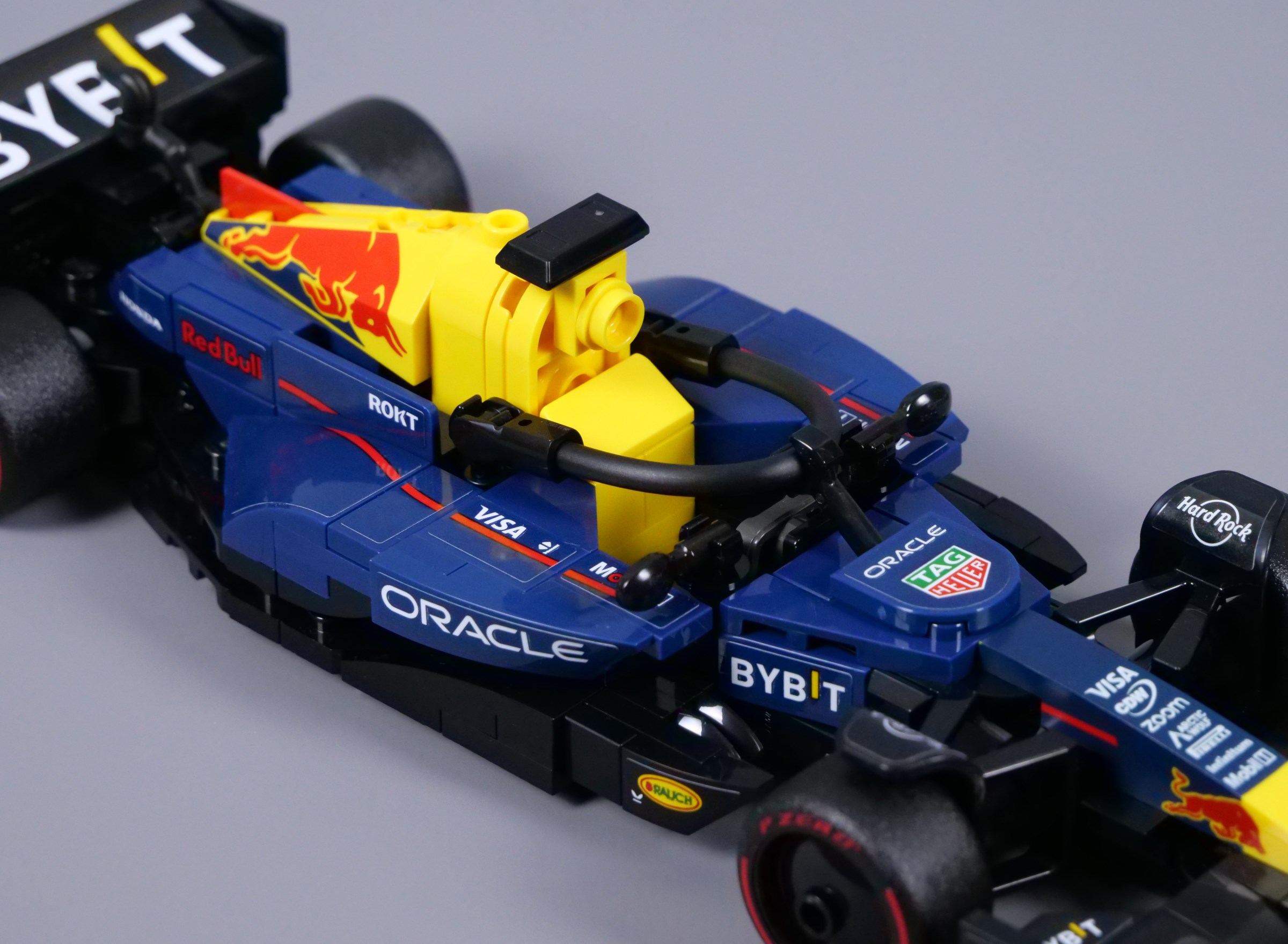 LEGO Speed Champions 77242 Ferrari SF-24 and 77243 Oracle